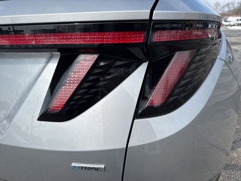 Used 2024 Hyundai Tucson Limited image 36