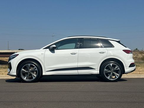 Used 2023 Audi Q4 e-tron Premium Plus w/ Premium Plus AWD/4WD image 6
