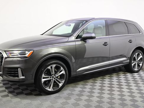 Used 2022 Audi Q7 3.0T Premium Plus AWD/4WD image 2