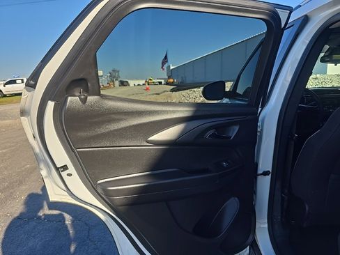 Used 2023 Chevrolet TrailBlazer LT image 16