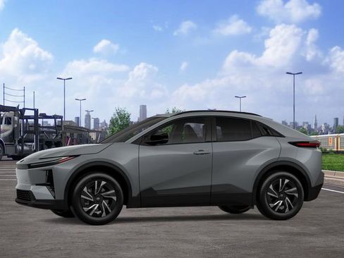 New 2026 Toyota C-HR AWD/4WD image 3
