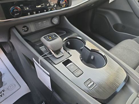 New 2026 Nissan Rogue SV FWD image 31