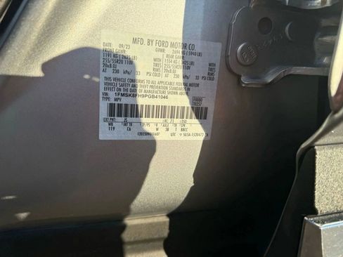Used 2023 Ford Explorer Limited AWD/4WD image 47