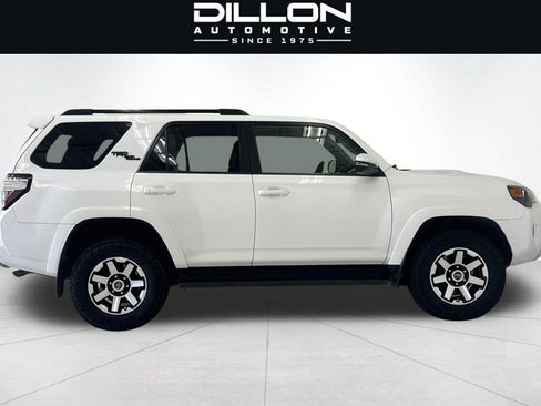 Used 2021 Toyota 4Runner TRD Off-Road Premium AWD/4WD image 3