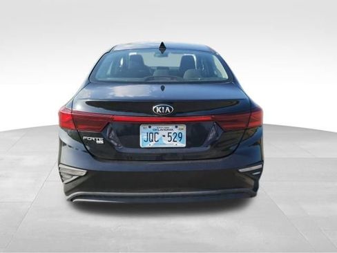 Used 2019 Kia Forte Sedan FWD image 4