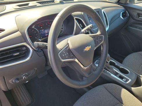 Used 2024 Chevrolet Equinox LT AWD/4WD image 16