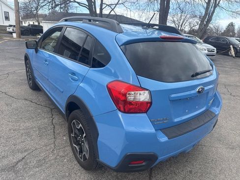 Used 2017 Subaru Crosstrek 2.0i Premium AWD/4WD image 11