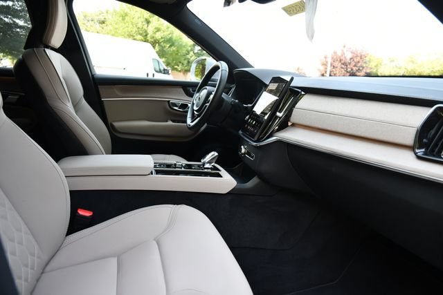 Used 2026 Volvo XC90 B6 Plus AWD/4WD image 36