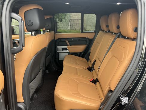 Certified 2024 Land Rover Defender 130 S AWD/4WD image 32