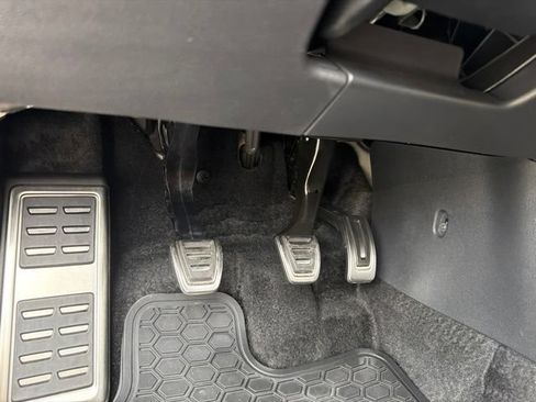 Used 2024 Volkswagen Jetta GLI Autobahn FWD image 29