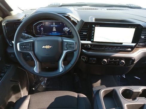 Used 2026 Chevrolet Silverado 2500 LT image 14