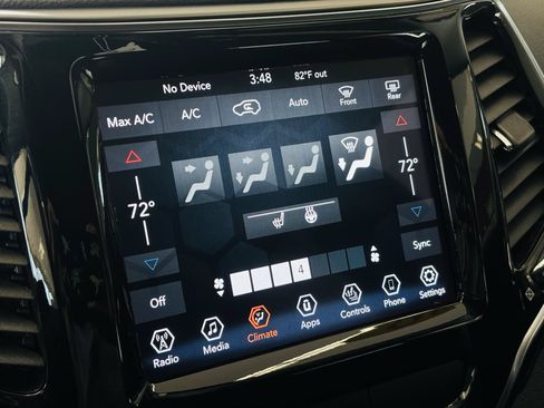 Used 2020 Jeep Cherokee Limited FWD image 63