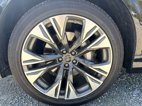 Used 2025 Audi Q8 Premium Plus w/ Premium Plus Package AWD/4WD image 5