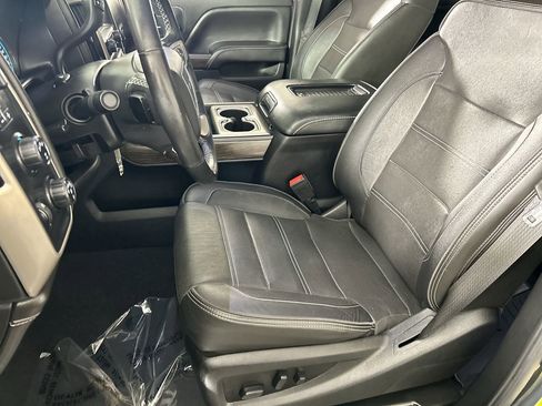 Used 2019 GMC Sierra 3500 Denali w/ Duramax Plus Package AWD/4WD image 20