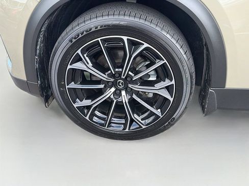 Used 2025 MAZDA CX-70 Plug-In Hybrid w/ Premium Pkg AWD/4WD image 35