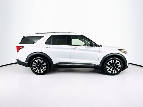 Used 2025 Ford Explorer Platinum w/ LUX Leather Package image 10