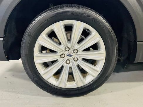 Used 2021 Ford Explorer Limited w/ Hybrid Equipment Group 310A AWD/4WD image 14