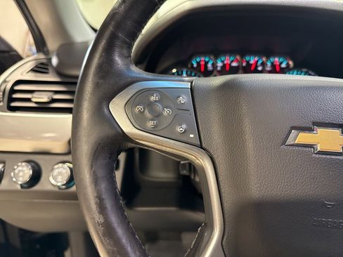 Used 2018 Chevrolet Suburban Premier AWD/4WD image 12