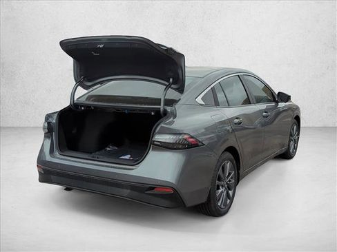 New 2026 Nissan Sentra SL w/ Floor Mat Package FWD image 8