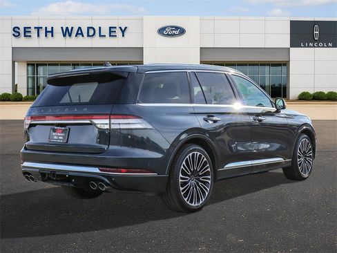 Used 2020 Lincoln Aviator Black Label w/ Dynamic Handling Package image 7