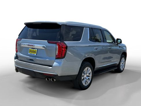 Used 2023 GMC Yukon Denali AWD/4WD image 5