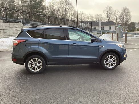 Used 2018 Ford Escape SE image 8