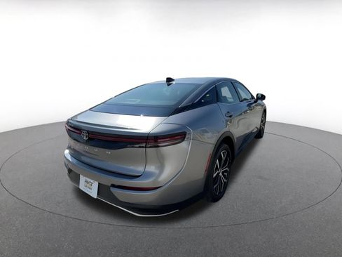 Used 2025 Toyota Crown XLE image 12