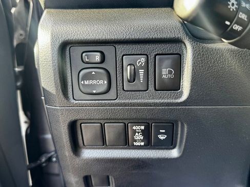 Used 2022 Toyota 4Runner SR5 Premium image 36