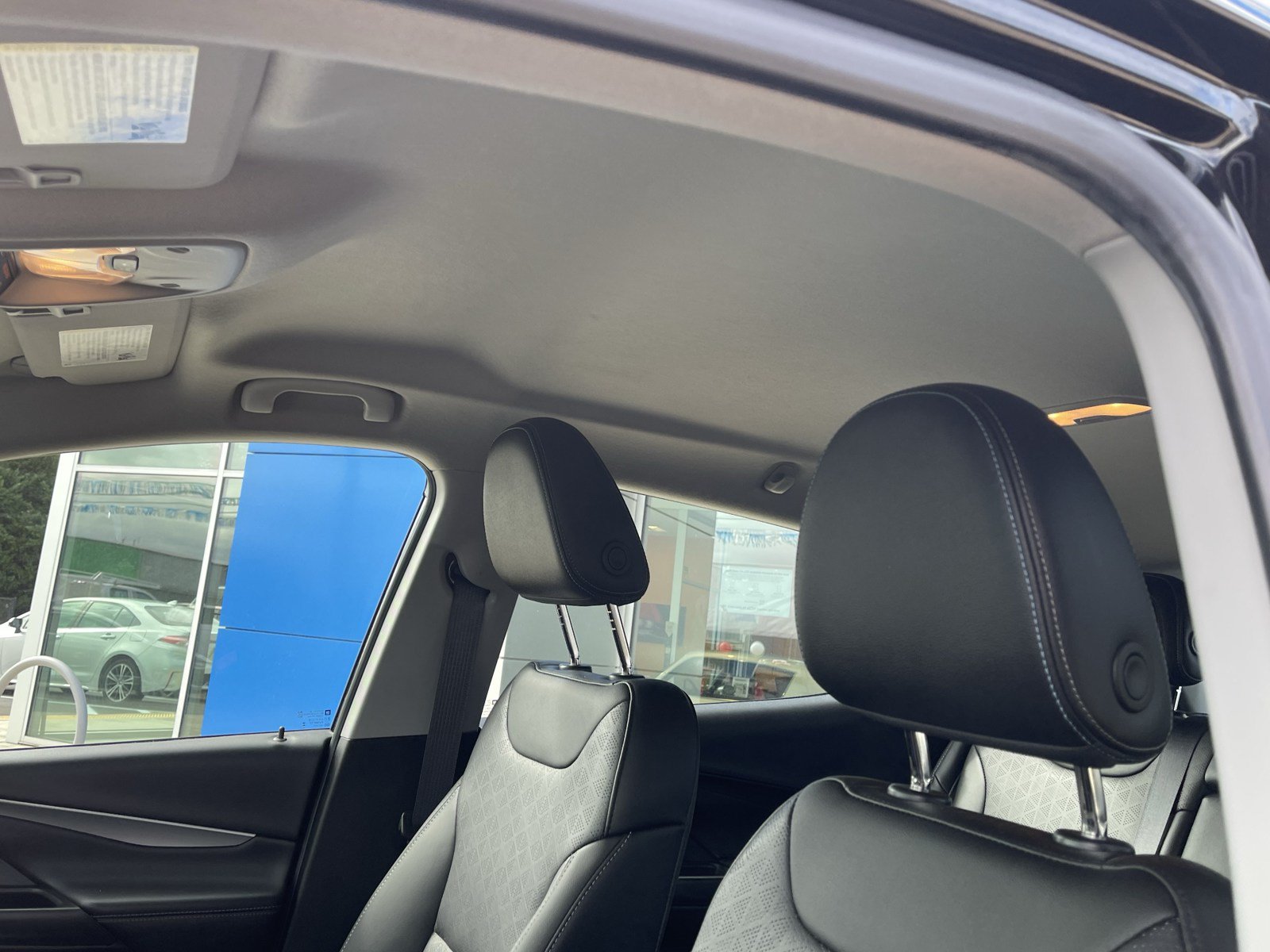 Used 2023 Chevrolet Bolt LT w/ Infotainment Package FWD image 21