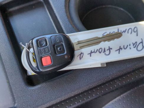 Used 2010 Toyota FJ Cruiser 4WD image 35