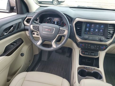 Used 2022 GMC Acadia Denali w/ Denali Ultimate Package image 15