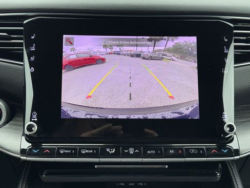 Used 2023 Jeep Wagoneer L Series III w/ Preferred Equipment Group image 20