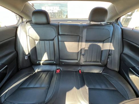 Used 2012 Buick Regal Leather FWD image 26