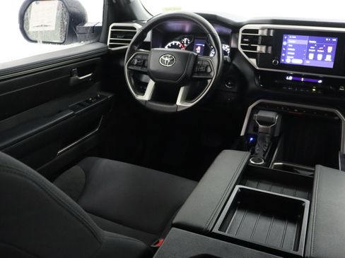 Used 2025 Toyota Tundra SR5 AWD/4WD image 30