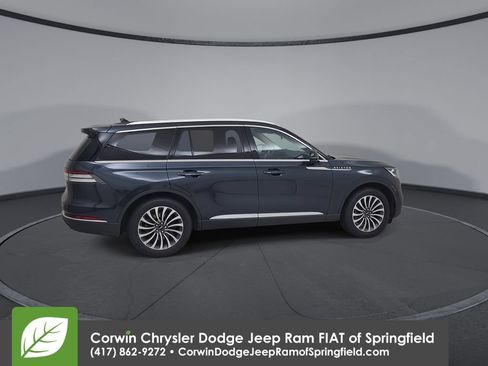Used 2023 Lincoln Aviator Reserve w/ Elements Package Plus AWD/4WD image 16