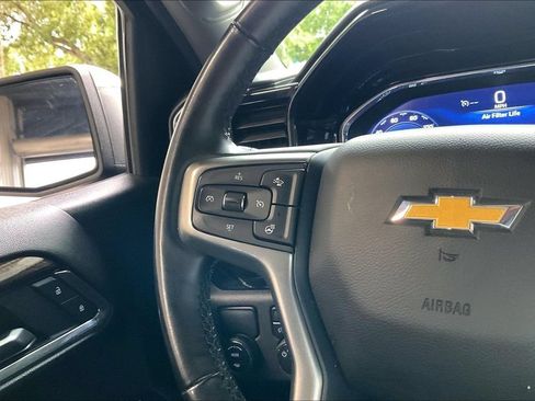 Used 2025 Chevrolet Silverado 1500 LT RWD image 8