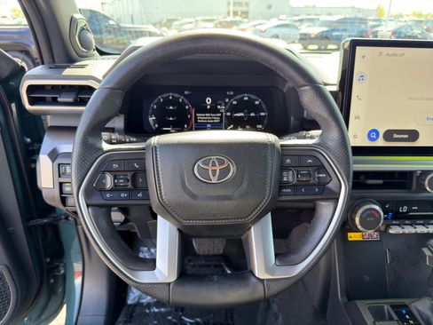 Used 2025 Toyota 4Runner TRD Off-Road Premium image 19