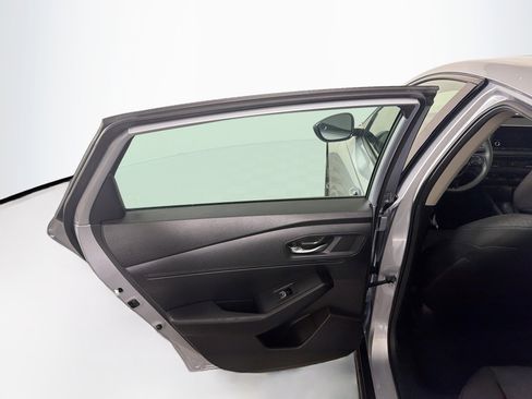 Used 2025 Honda Accord SE image 25