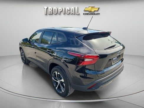 New 2026 Chevrolet Trax RS FWD image 3