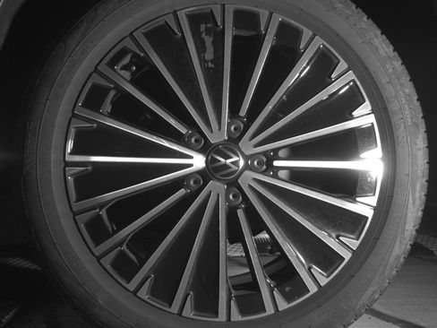 Used 2025 Volkswagen Taos SE image 14