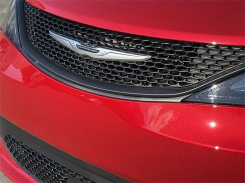 New 2026 Chrysler Voyager LX image 16