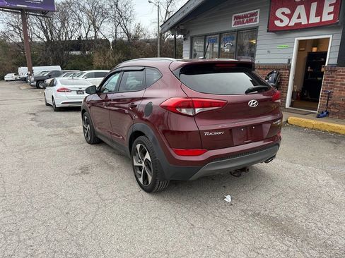 Used 2016 Hyundai Tucson Sport image 3