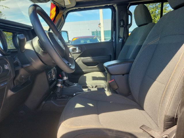 Used 2024 Jeep Wrangler Unlimited AWD/4WD image 14