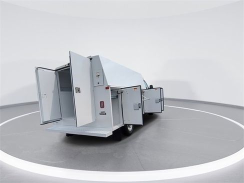 New 2025 GMC Savana 3500 w/ Power Convenience Package image 8