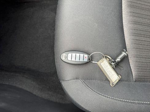 Used 2025 Nissan Altima 2.5 SV image 20