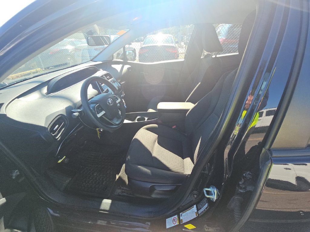 Used 2016 Toyota Prius Two FWD image 7