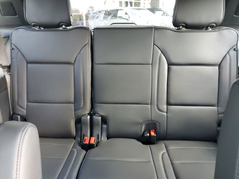 Used 2023 GMC Yukon Denali w/ Advanced Technology Package image 19