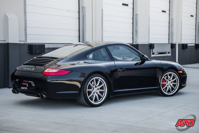 Used 2009 Porsche 911 Carrera S RWD image 4