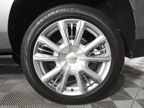 Used 2021 Chevrolet Suburban High Country AWD/4WD image 33