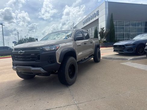 Used 2023 Chevrolet Colorado Trail Boss w/ LPO, Skid Plate Package AWD/4WD image 11